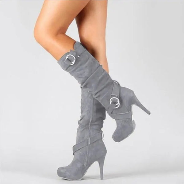 Botte haute gris Daim Femme - Santiags élégantes aux boucles modernes