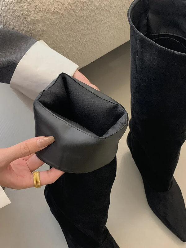 Santiag haute marron clair Daim Synthétique Femme - Talons fins pour une allure élégante