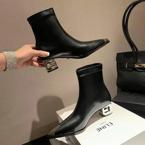 Bottine à talon noir Simili Cuir Femme - Talon géométrique métallique moderne et chic