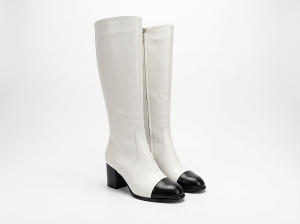 Santiag haute blanc Simili Cuir Femme - Bout noir chic sur blanc pur - three_quarter_view