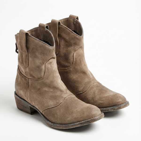 Santiag basse beige Daim Synthétique Femme - Modernes avec boucles et texture mate