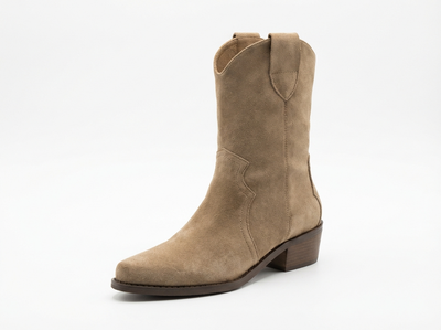 Santiag basse beige Daim Femme - Élégance rétro avec talons carrés - three_quarter_view