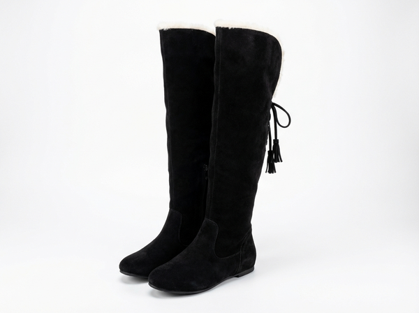 Botte haute noir Daim Femme - Santiags noires à bordure en fourrure - three_quarter_view