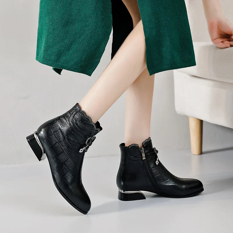 Bottine à talon noir Cuir Femme - Santiags à texture crocodile et nœud 8