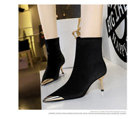 Santiag mi-haute marron Daim Synthétique Femme - Élégance avec bout et talon dorés 2