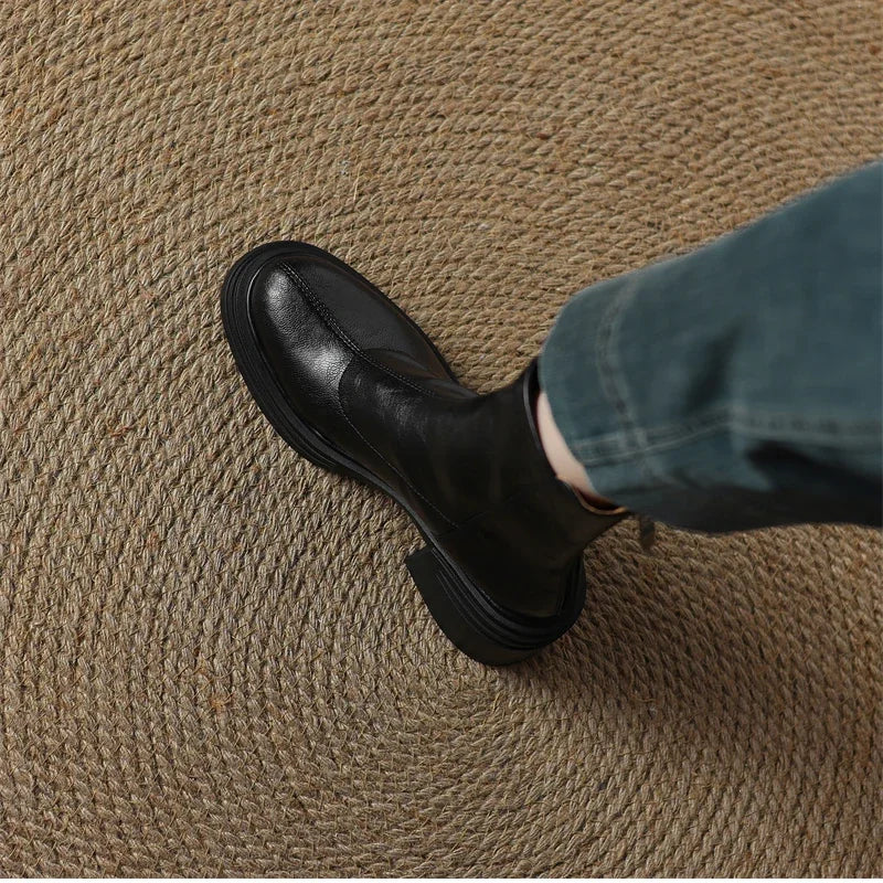 Bottine haute noir Simili Cuir Femme - Élégance contemporaine avec talons carrés robustes 4
