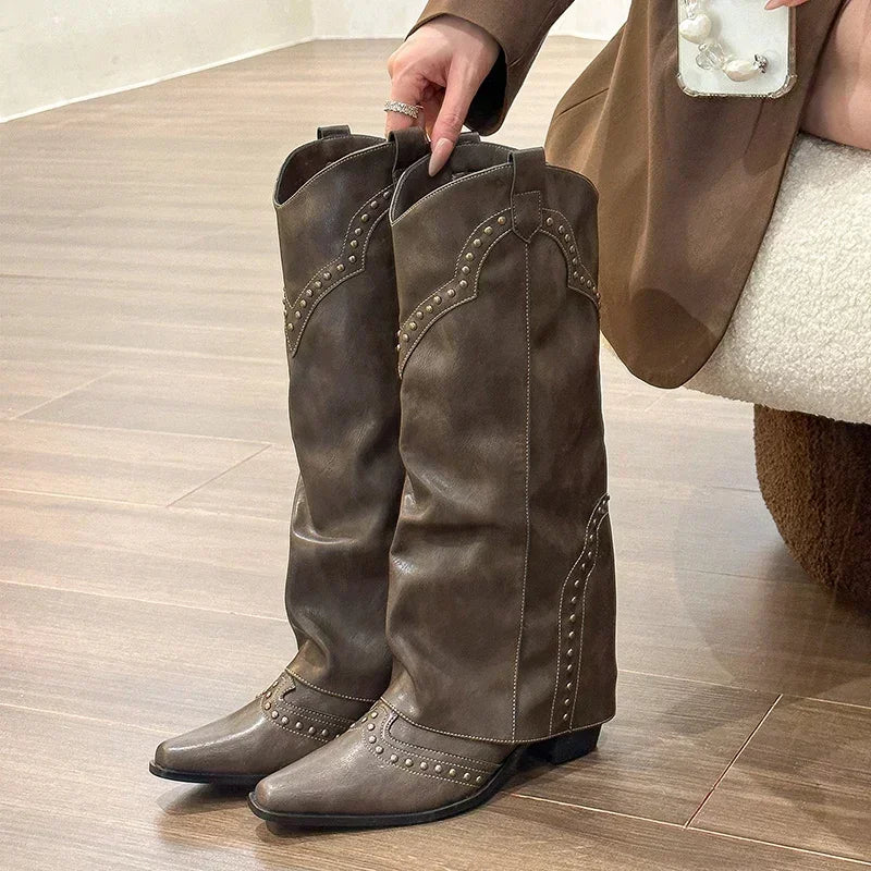 Santiag haute marron foncé Simili Cuir Femme - Clous métalliques géométriques élégants 5