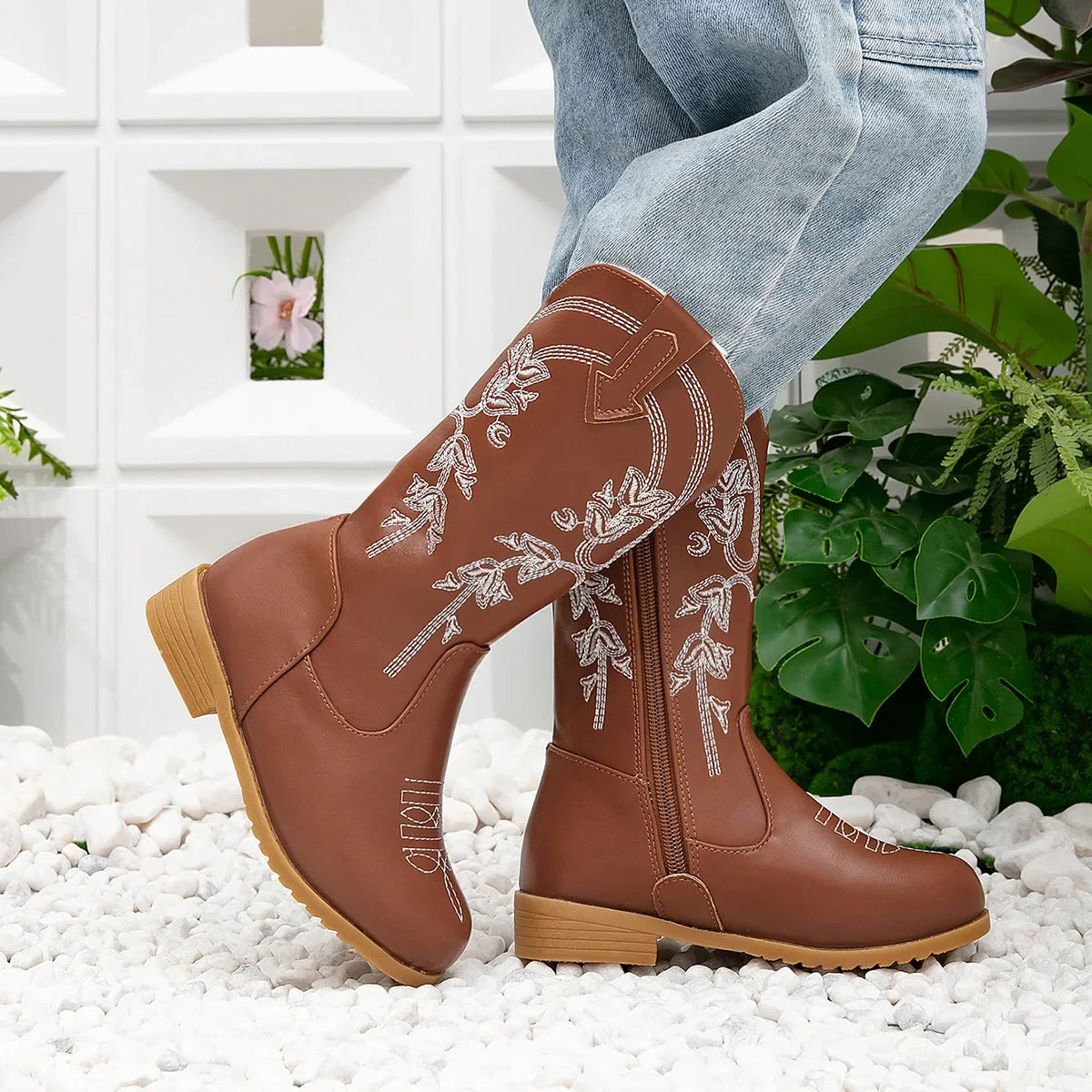 Santiag mi-haute marron Cuir Fille - Broderies florales pour une allure vintage 4