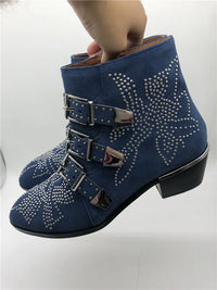 Santiag basse blanc Cuir Femme - Clous dorés et boucles modernes 4