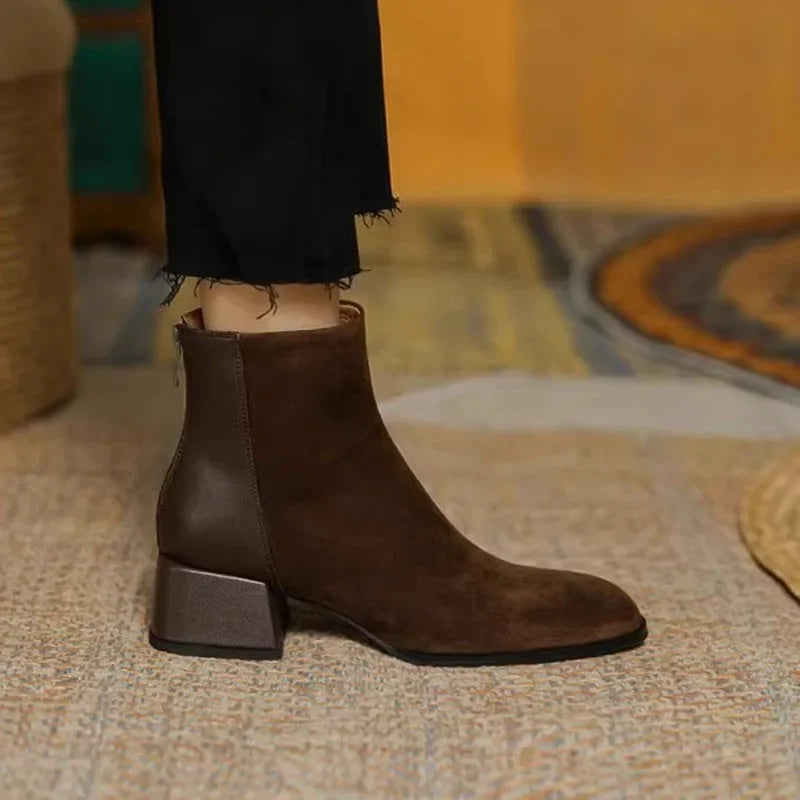 Bottine à talon marron Daim Femme - Santiags minimalistes en daim brun élégant 6