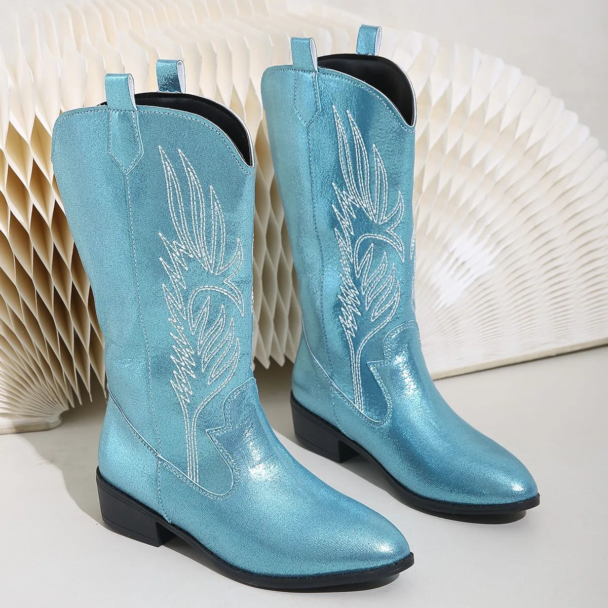 Santiag mi-haute bleu Synthétique Femme - Bleu métallique à broderies géométriques 2