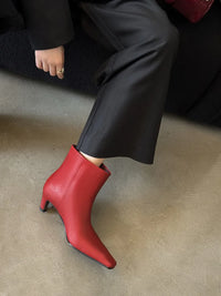 Santiag haute noir Cuir Femme - Élégance moderne pointue et sophistiquée 4