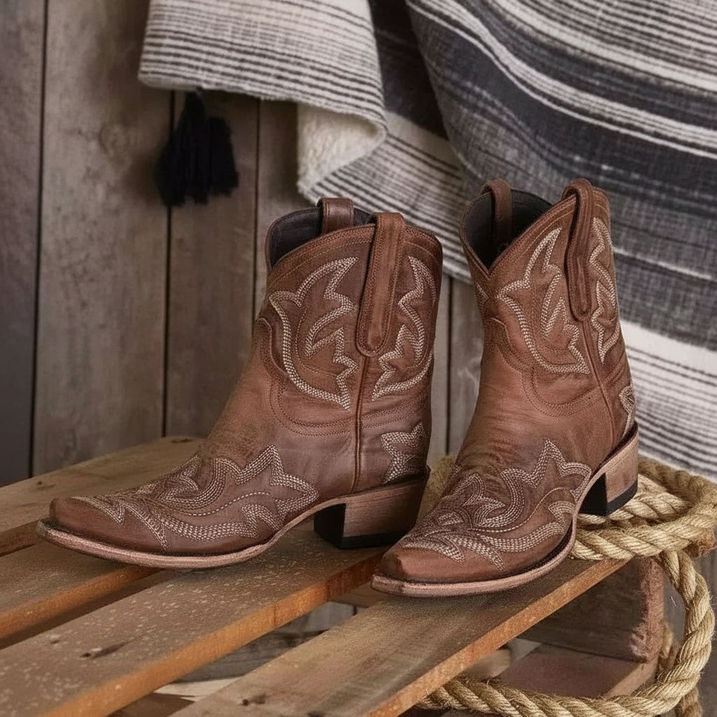 Santiag mi-haute marron Simili Cuir Femme - Broderies élégantes pour un style campagnard 3