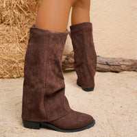 Santiag haute noir Daim Synthétique Femme - Silhouette élégante avec bout arrondi 3