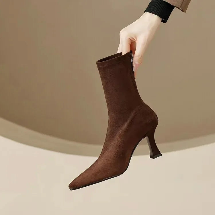 Botte haute marron Daim Synthétique Femme - Élégantes santiags marron avec bout pointu
