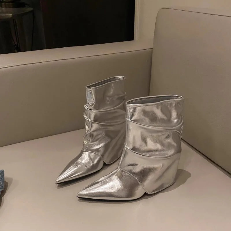 Bottine haute argenté Simili Cuir Femme - Santiags argentées au design plissé moderne