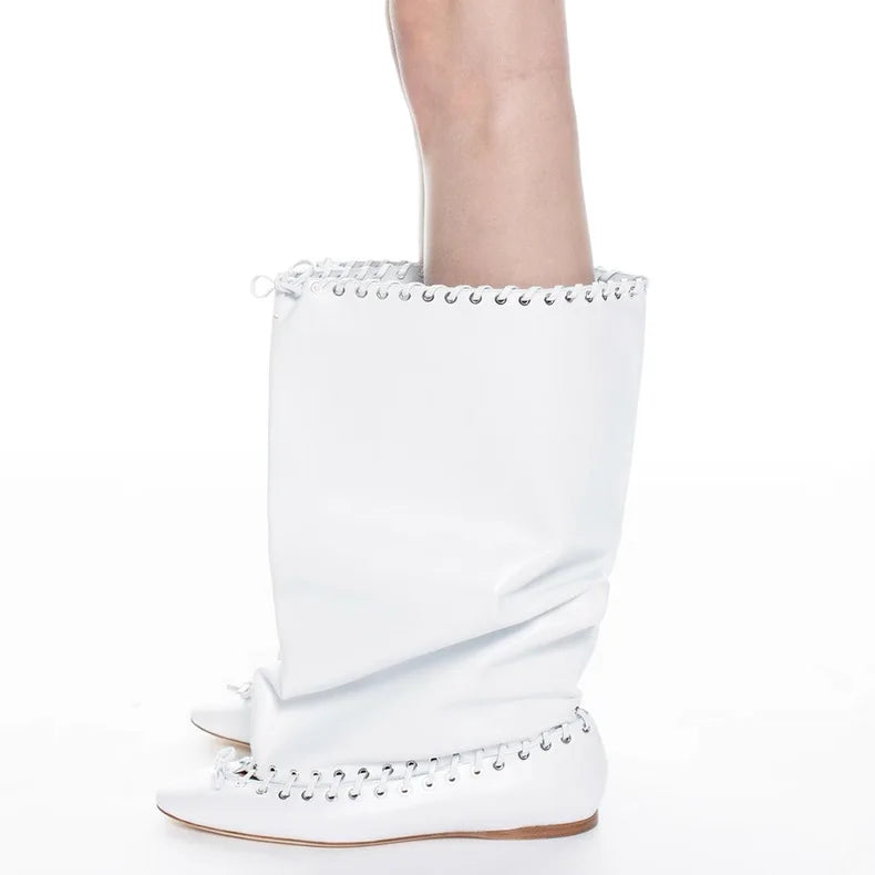 Santiag mi-haute noir Synthétique Femme - Effet verni brillant et œillets métalliques