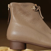 Santiag basse marron clair Cuir Femme - Bout pointu avec nœud papillon élégant 1