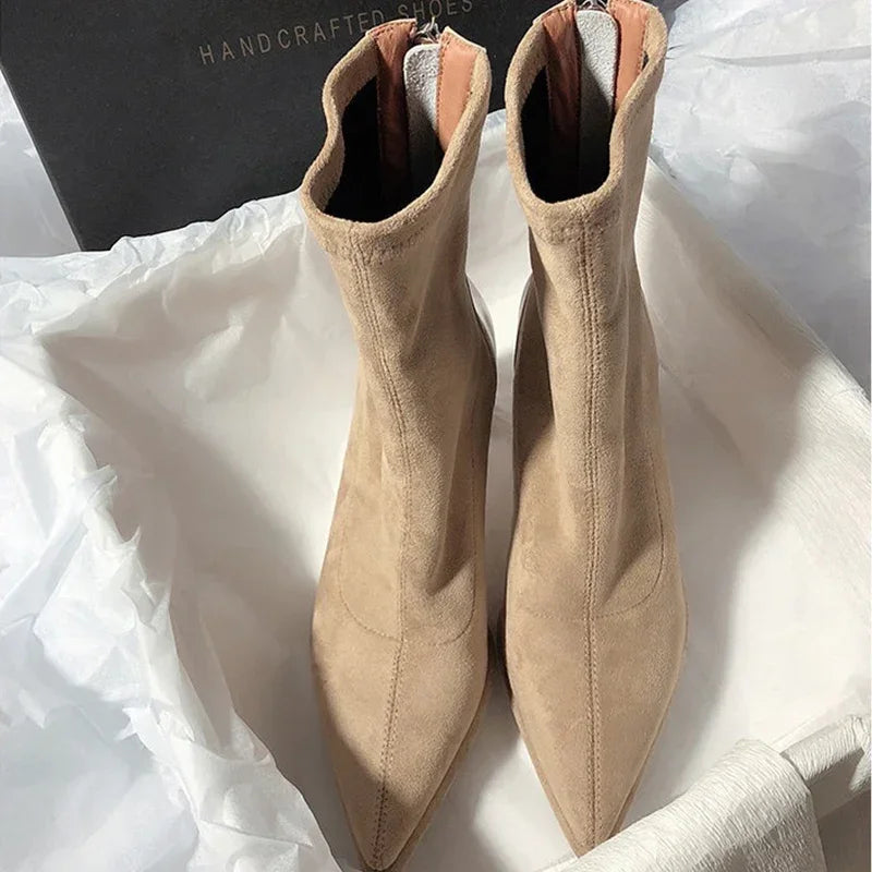 Bottine beige Daim Synthétique Femme - Santiags élégantes à talon carré 5
