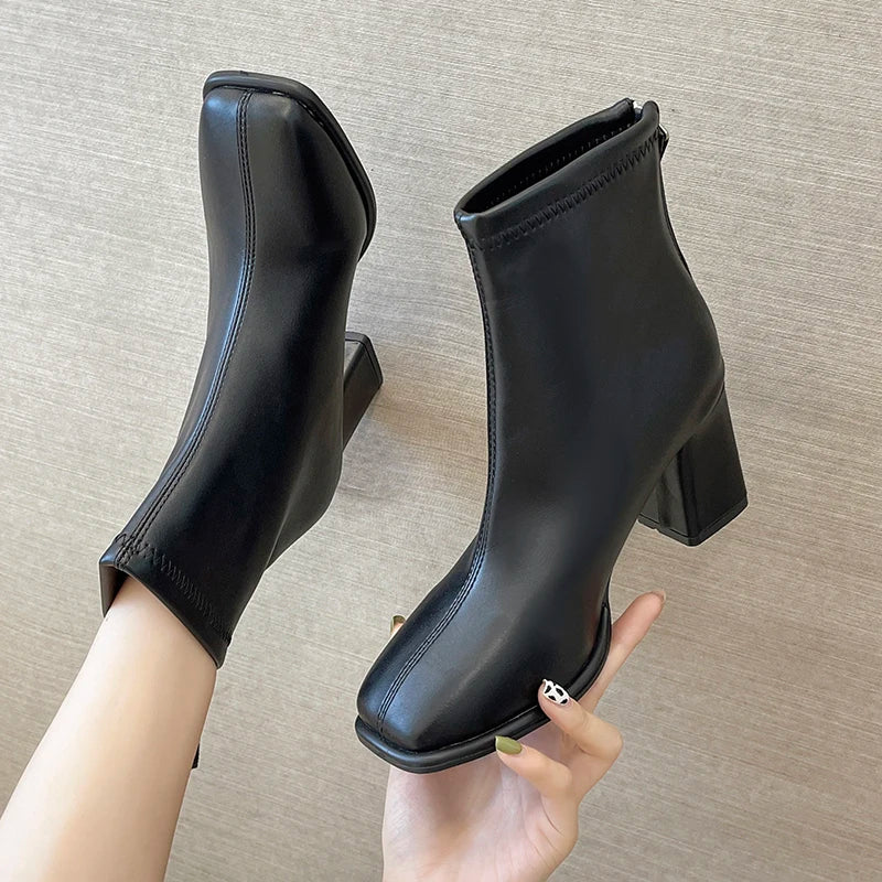 Bottine chelsea noir Simili Cuir Femme - Bout carré moderne et élégant 2