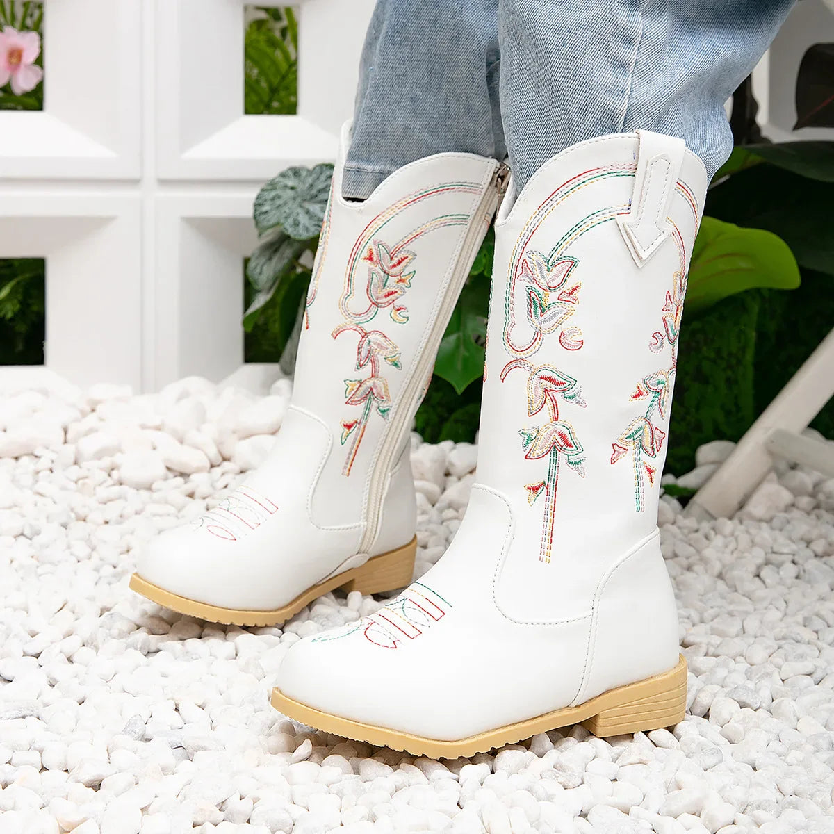 Santiag mi-haute blanc Cuir Fille - Broderies fleuries sur cuir blanc brillant 4