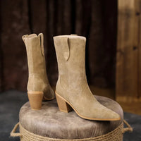 Santiag mi-haute beige Daim Femme - Bout pointu et talon rainuré 2