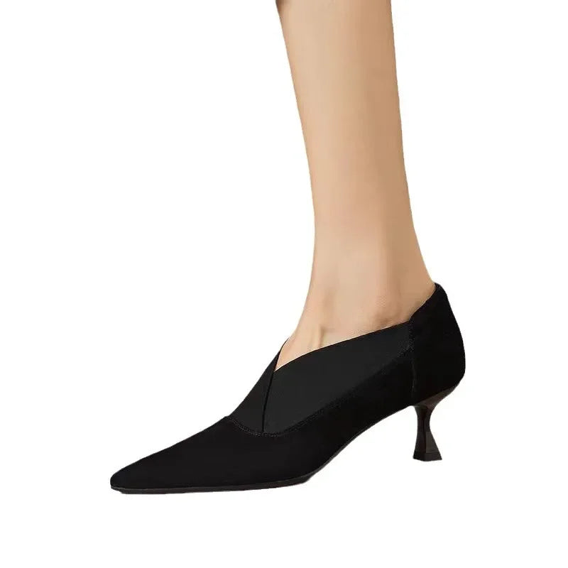 Bottine à talon noir Synthétique Femme - Élégance minimaliste avec courbure sophistiquée