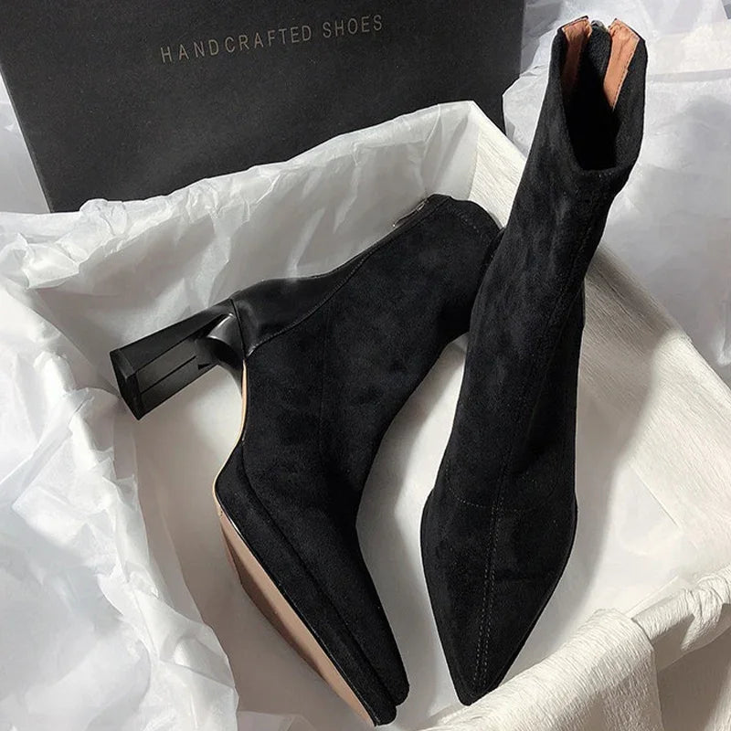 Santiag basse rouge Daim Synthétique Femme - Talon carré et bout pointu chic