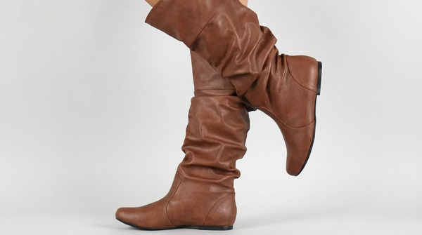 Santiag mi-haute marron Synthétique Femme - Effet plissé élégant et bout arrondi