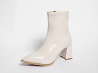 Bottine à talon blanc Synthétique Femme - Santiags blanches vernis chic et modernes 5