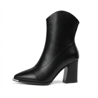 Bottine haute noir Cuir Femme - Bout pointu avec ornement métallique argenté 2