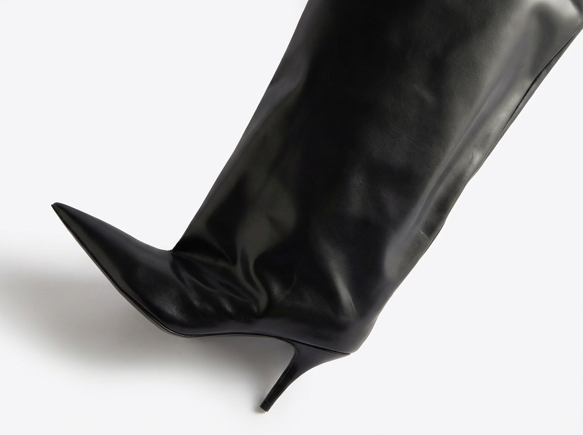 Botte haute noir Synthétique Femme - Santiag noire à talon aiguille 2
