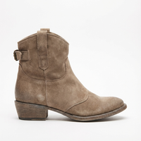 Santiag basse beige Daim Synthétique Femme - Modernes avec boucles et texture mate 2