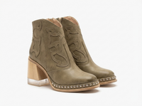 Santiag basse beige Simili Cuir Femme - Broderies et clous pour style unique 1