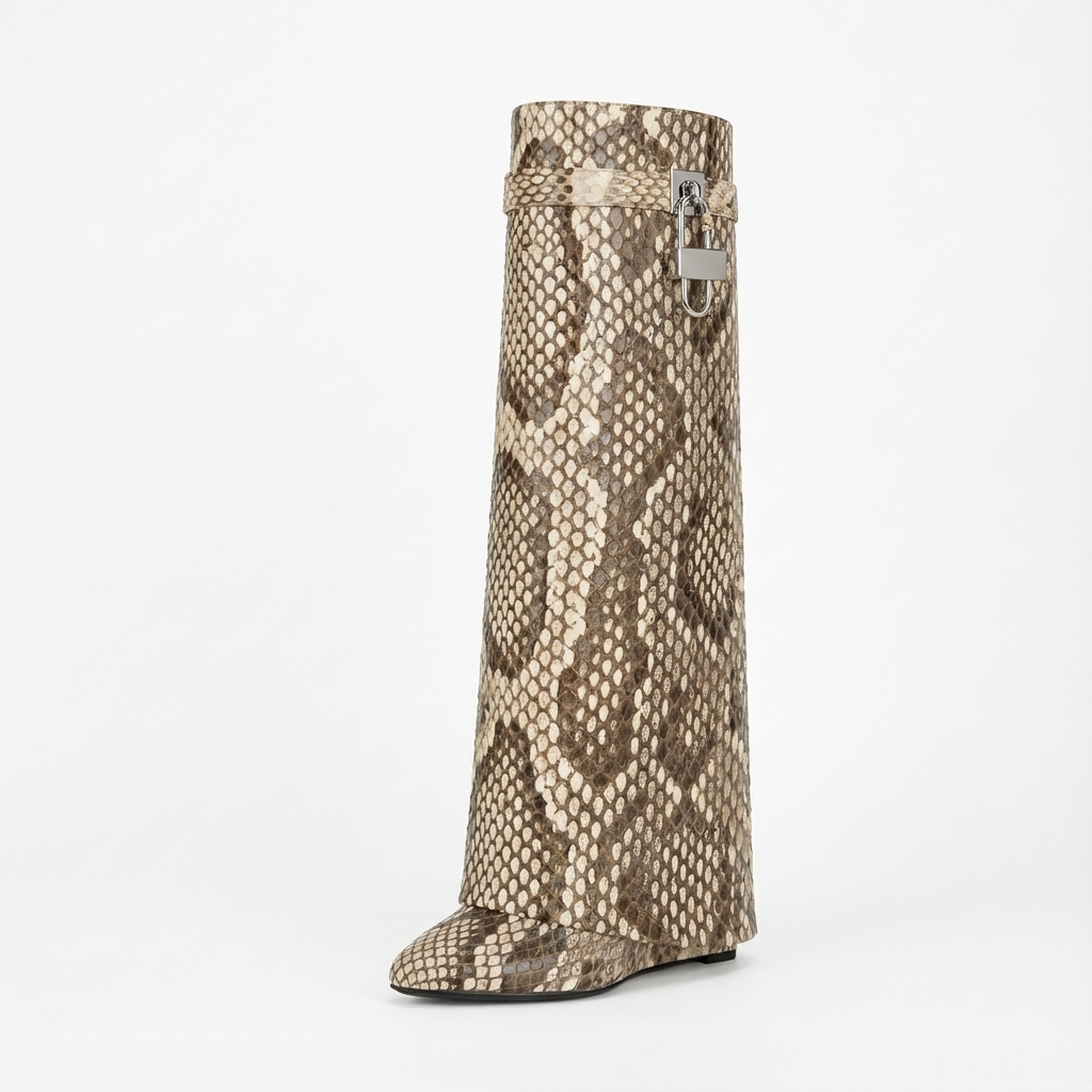 Botte haute beige Cuir Femme - Motif python et boucle argentée