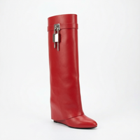 Botte haute rouge Cuir Femme - Rouge vif avec cadenas argenté 1