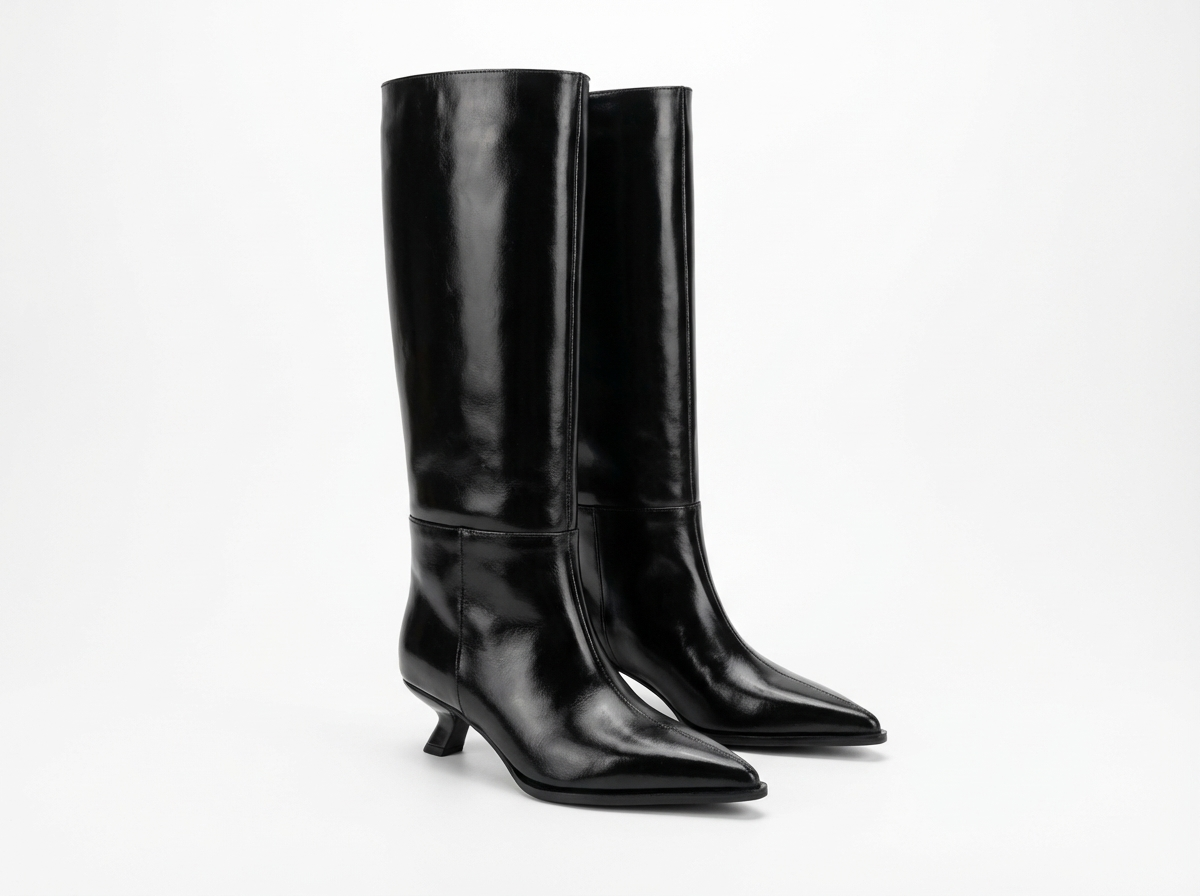 Botte haute noir Cuir Femme - Santiags élégantes au talon bas raffiné