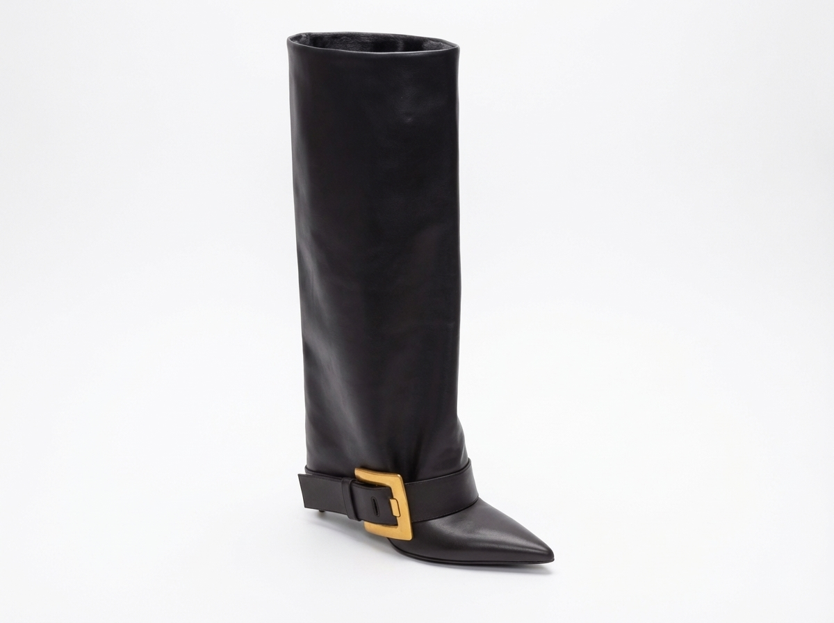 Botte haute noir Synthétique Femme - Boucle dorée pour élégance moderne