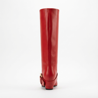 Santiag haute rouge Simili Cuir Femme - Boucles dorées et silhouette élégante 2