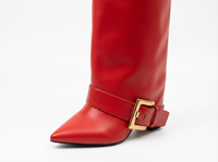 Santiag haute rouge Simili Cuir Femme - Boucles dorées et silhouette élégante 3