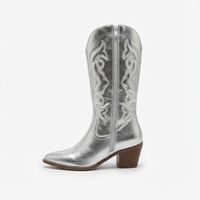 Santiag mi-haute argenté Simili Cuir Femme - Santiags argentées à broderies western 2