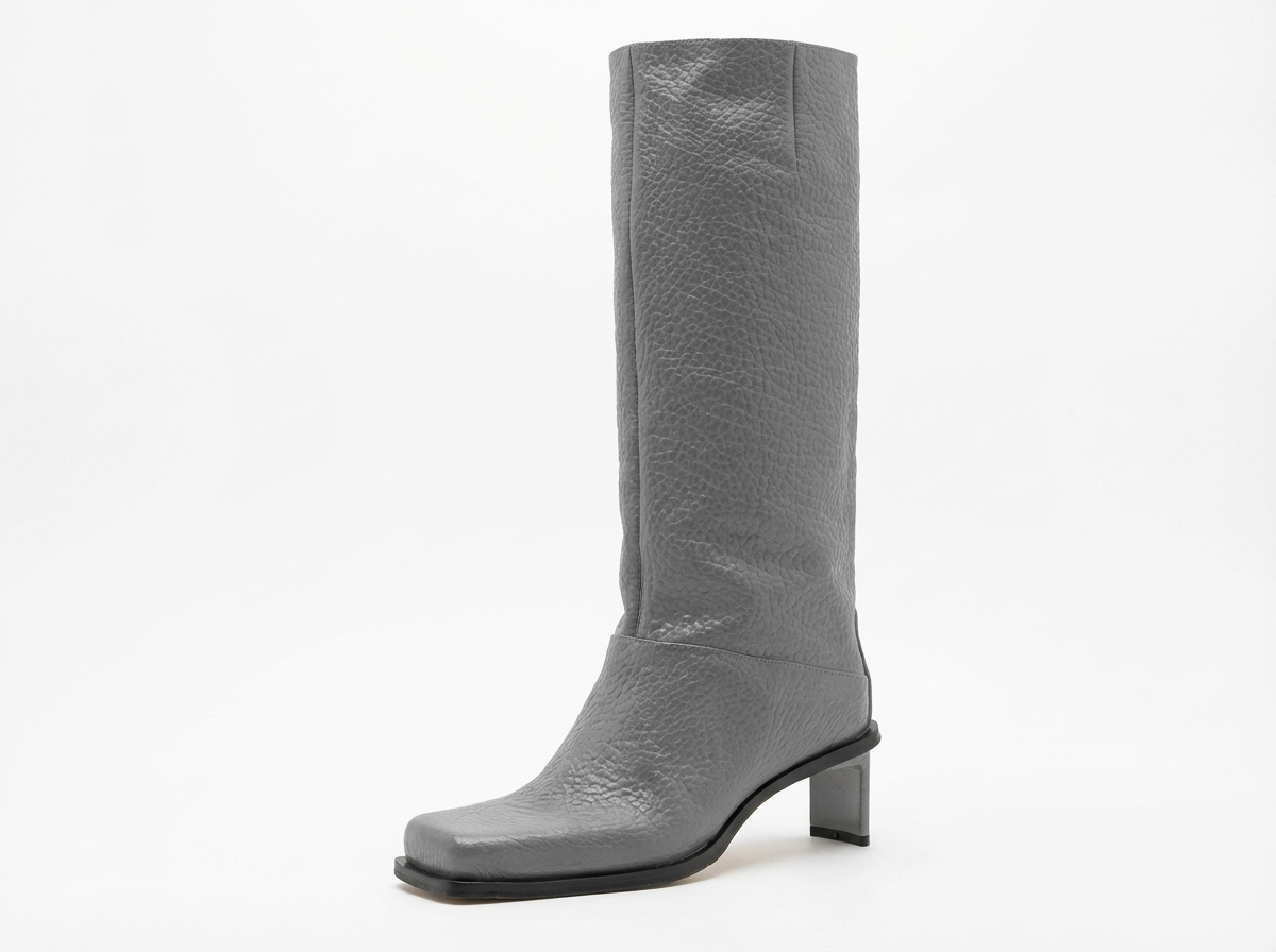 Botte haute gris Synthétique Femme - Élégance western avec bout carré moderne