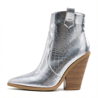 Santiag mi-haute argenté Simili Cuir Femme - Design argenté pointu à texture crocodile 2
