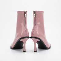 Bottine à talon rose Simili Cuir Femme - Bottine rose vernie audacieuse 4