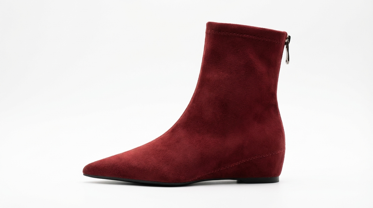 Bottine chelsea rouge Daim Femme - Bottine rouge, bout pointu sophistiqué 2