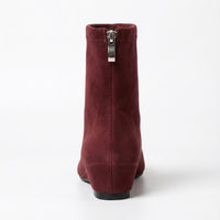 Bottine chelsea rouge Daim Femme - Bottine rouge, bout pointu sophistiqué 3