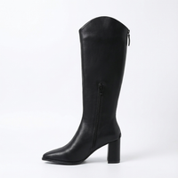 Botte haute noir Simili Cuir Femme - Style western minimaliste et moderne 2