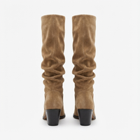 Santiag haute marron clair Daim Femme - Style élancé avec effet plissé élégant 4