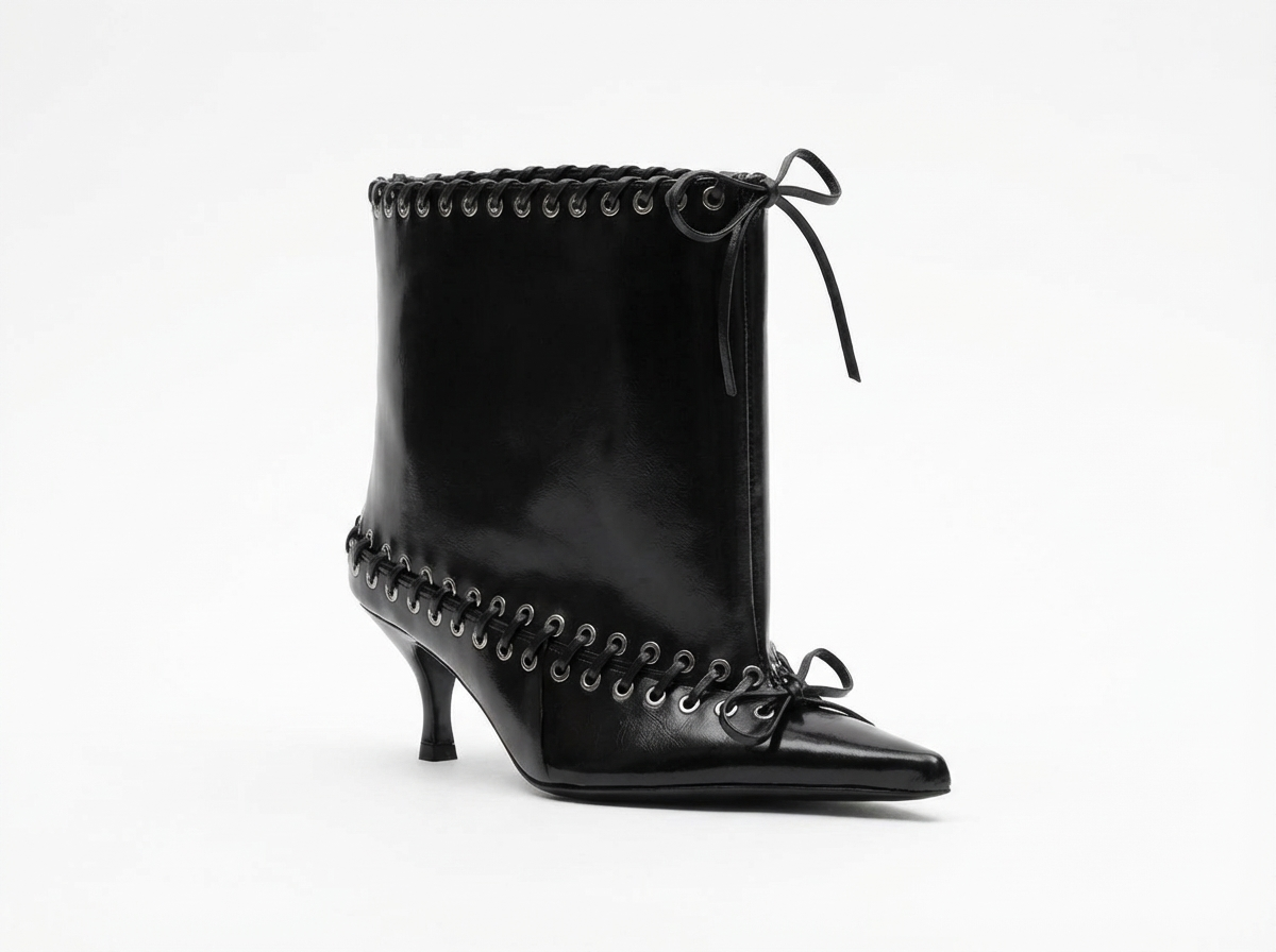 Bottine à talon noir Synthétique Femme - Santiags noires à œillets métalliques