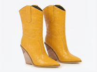 Santiag mi-haute jaune Simili Cuir Femme - Texture crocodile moderne et talon incliné 1